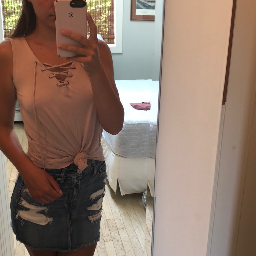 💗2/$15💗Dusty Rose Lace Up Tank Top
